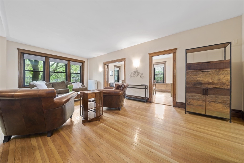 Brookline, Massachusetts, 02446, United States, 3 Bedrooms Bedrooms, ,2 BathroomsBathrooms,Residential,For Sale,1787274