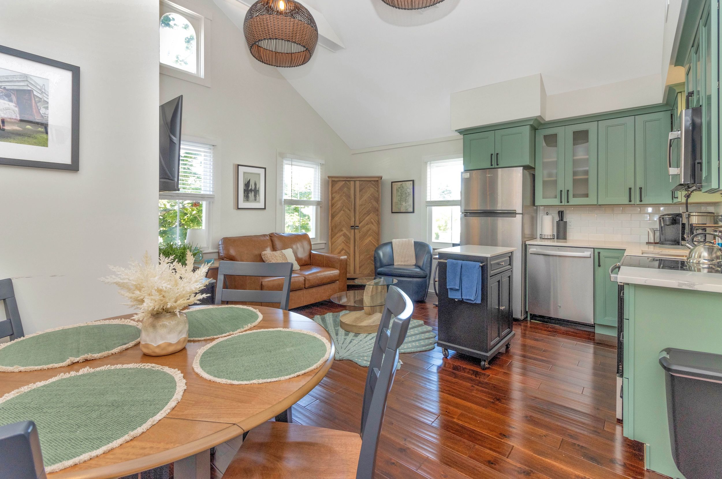  430 1st Street, Greenport, NY, 11944 - 物件實景