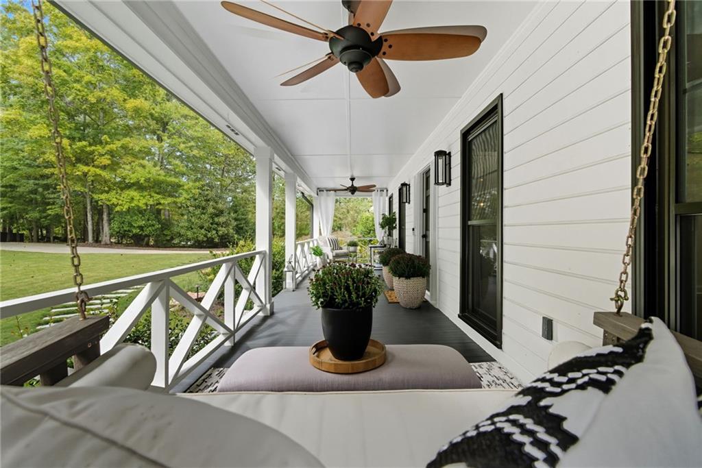 Alpharetta, Georgia, 30005, United States, 4 Bedrooms Bedrooms, ,6 BathroomsBathrooms,Residential,For Sale,1983404