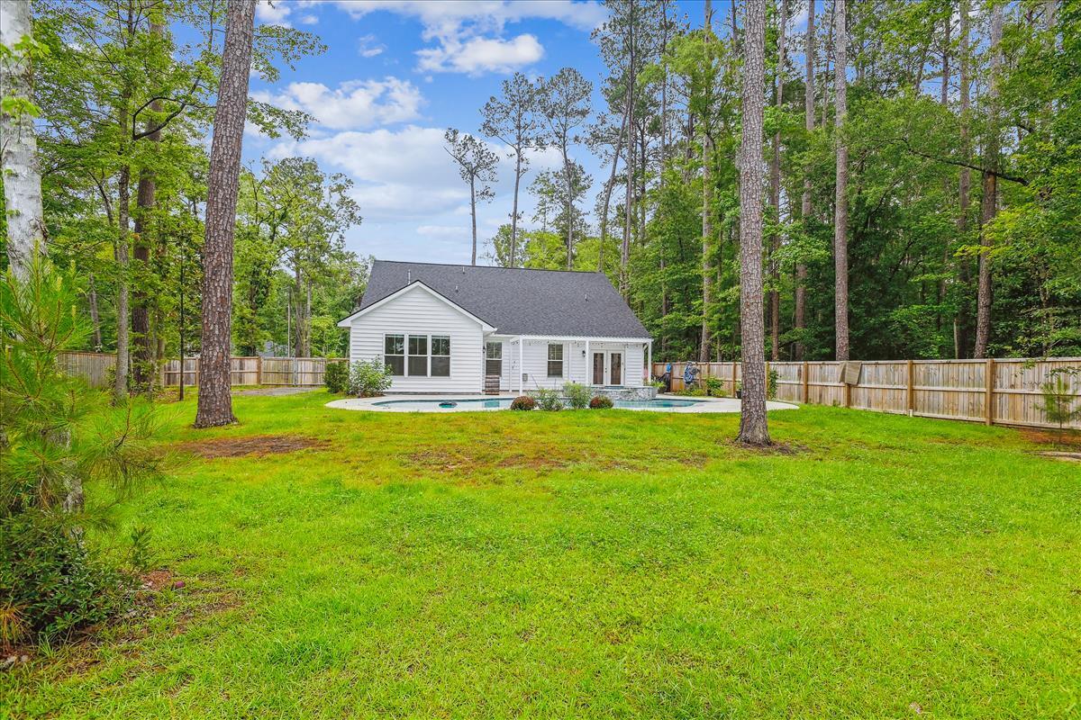 Summerville, South Carolina, 29483, United States, 4 Bedrooms Bedrooms, ,4 BathroomsBathrooms,Residential,For Sale,1897286
