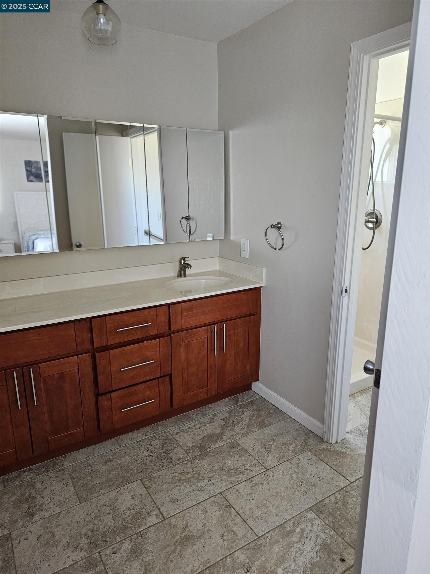 Pinole, California, 94564, United States, 3 Bedrooms Bedrooms, ,2 BathroomsBathrooms,Residential,For Sale,1877379
