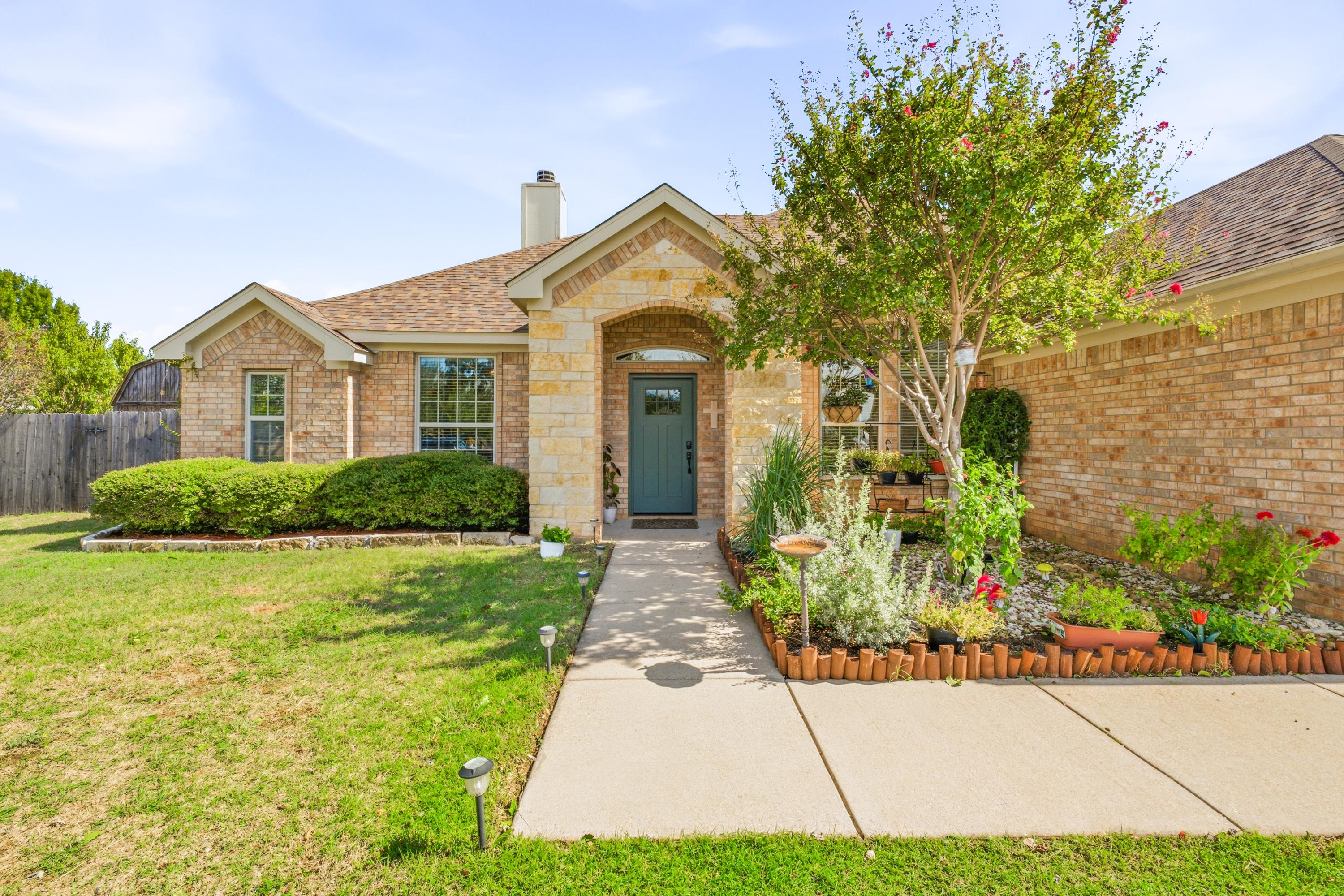  3128 Meandering Way, Granbury, TX, 76049 - 物件實景