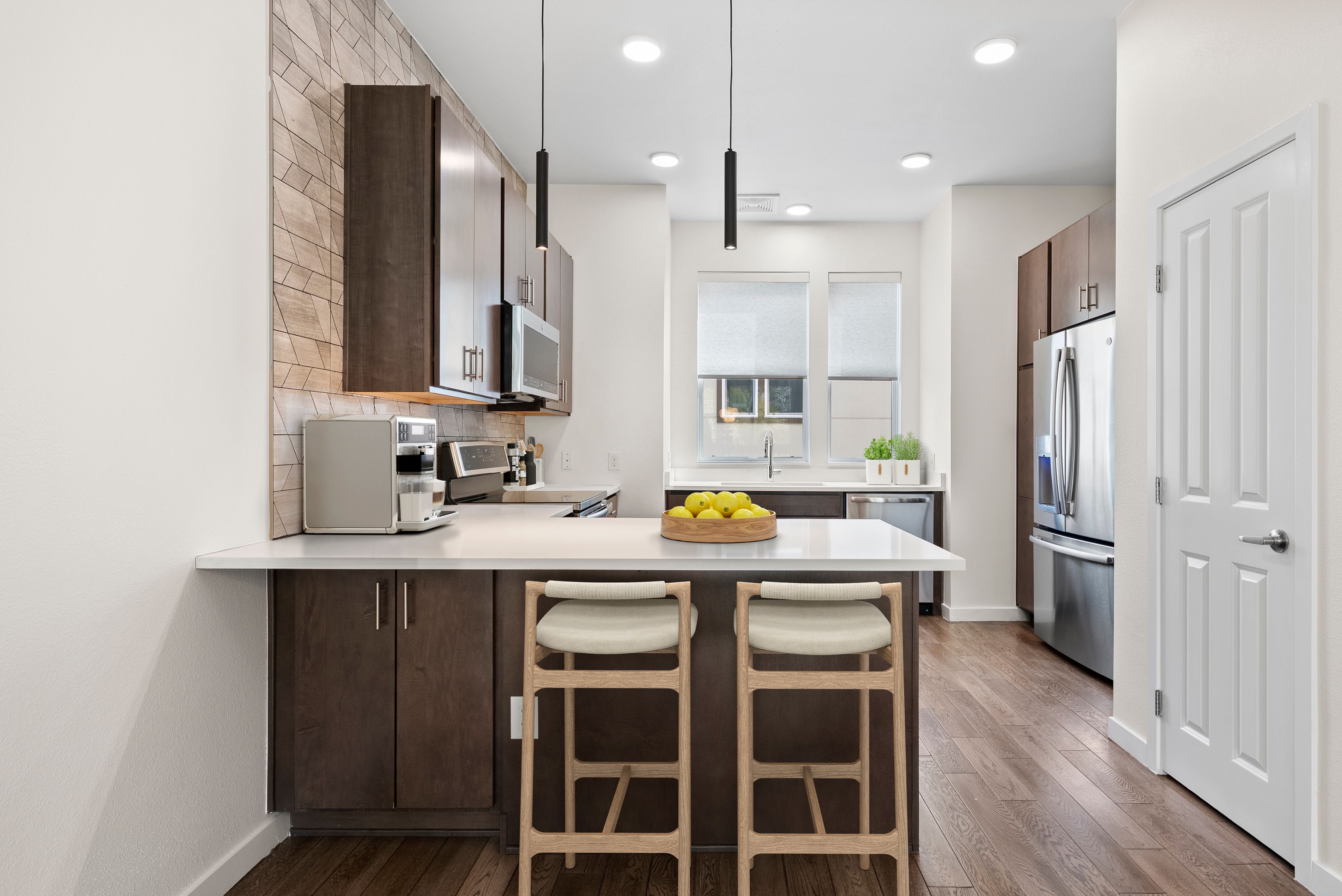 End-Unit Brownstone in North Capitol Hill - 物件實景