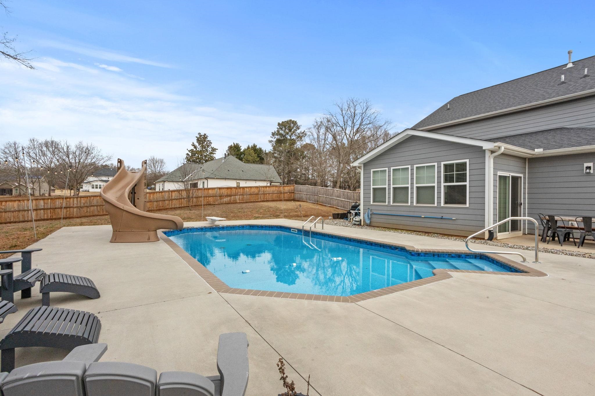 Belton, South Carolina, 29627, United States, 5 Bedrooms Bedrooms, ,4 BathroomsBathrooms,Residential,For Sale,2014845