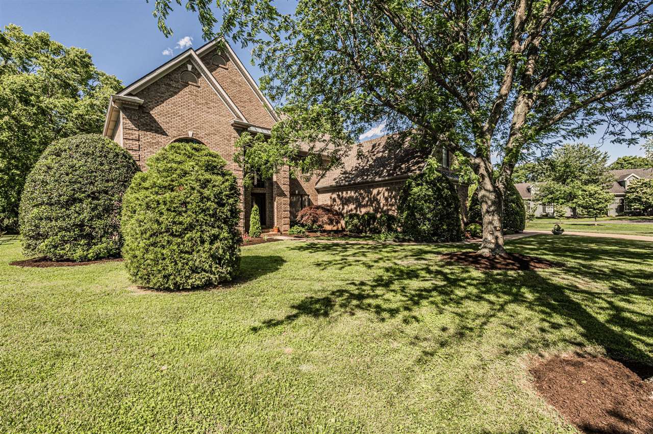 Bowling Green, Kentucky, 42103, United States, 4 Bedrooms Bedrooms, ,4 BathroomsBathrooms,Residential,For Sale,1868382