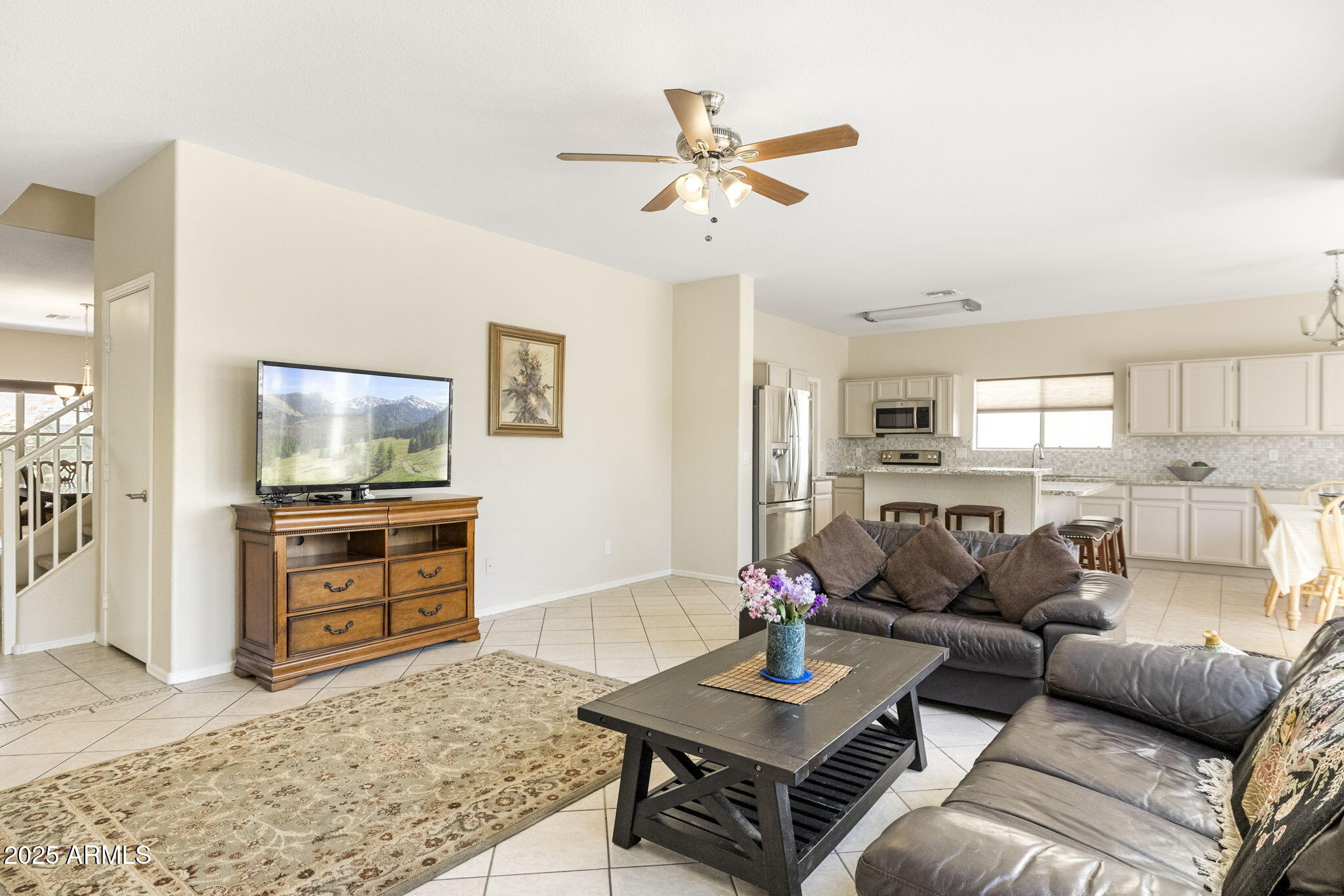 Phoenix, Arizona, 85042, United States, 5 Bedrooms Bedrooms, ,Residential,For Sale,1957752