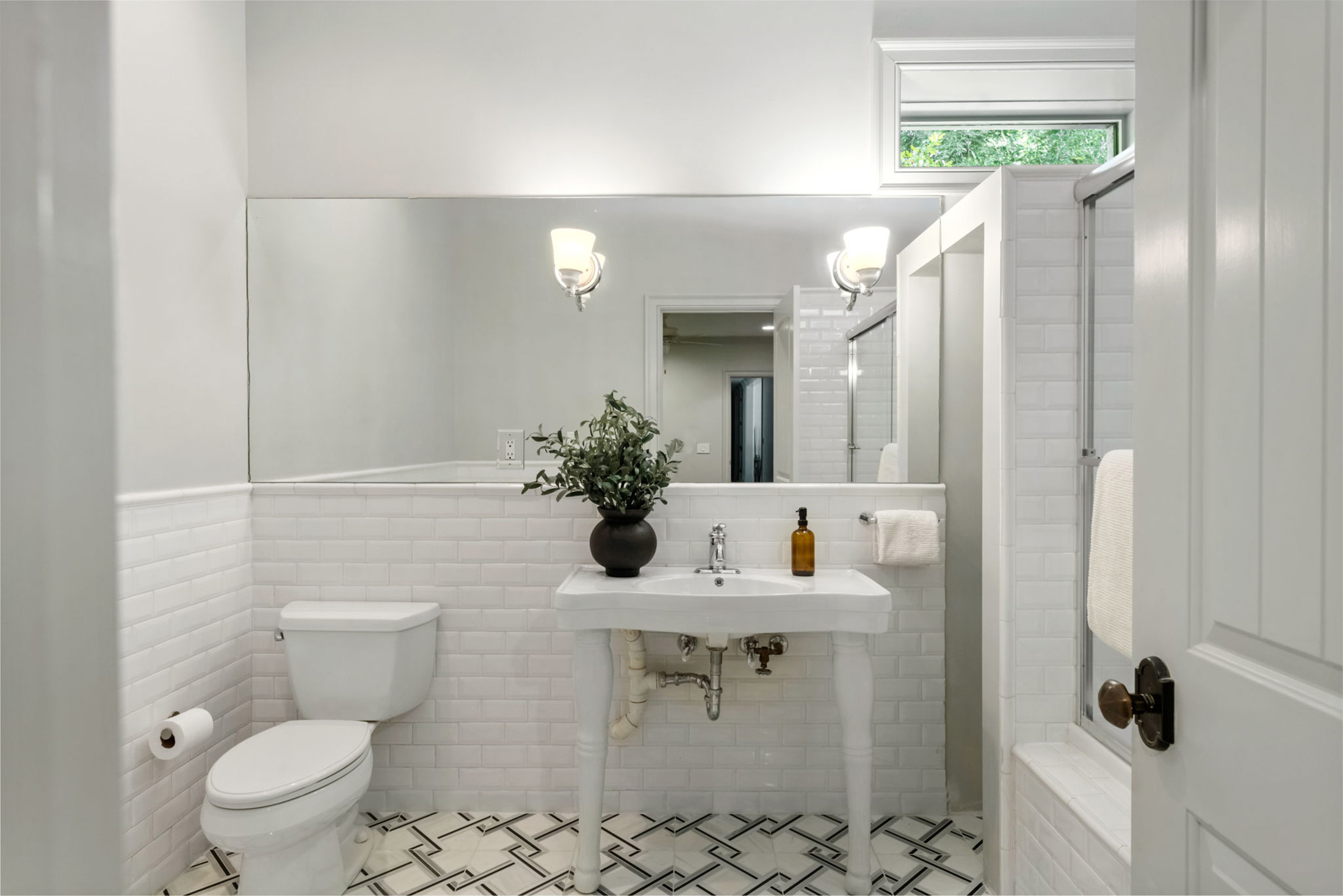  Private Estate for Multigenerational Living - Directly Across from Chastain Park - 物件實景