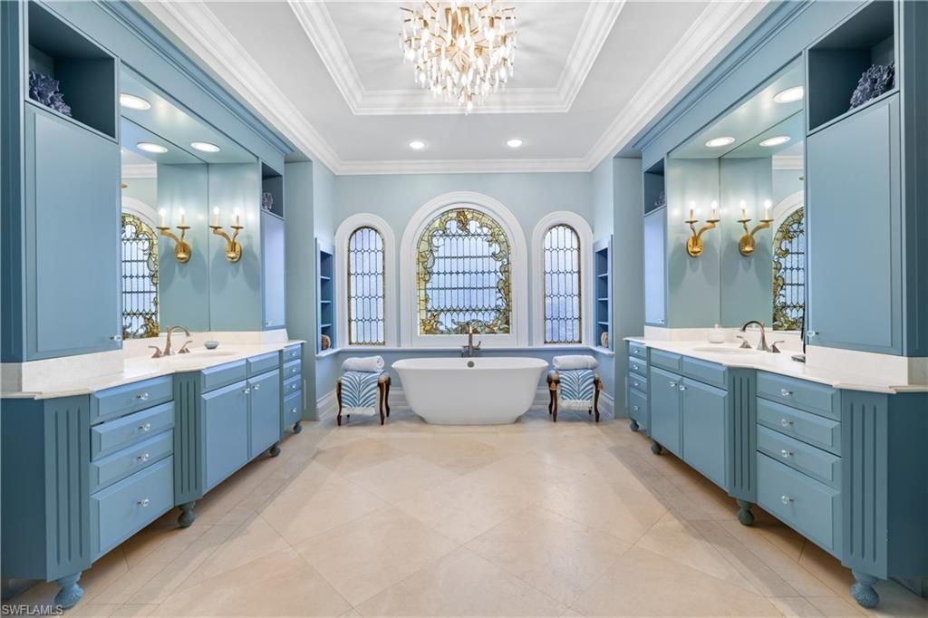 40 5th Ave S, Naples, Florida, 34102, United States, 5 Bedrooms Bedrooms, ,7 BathroomsBathrooms,Residential,For Sale,40 5th Ave S,1482244