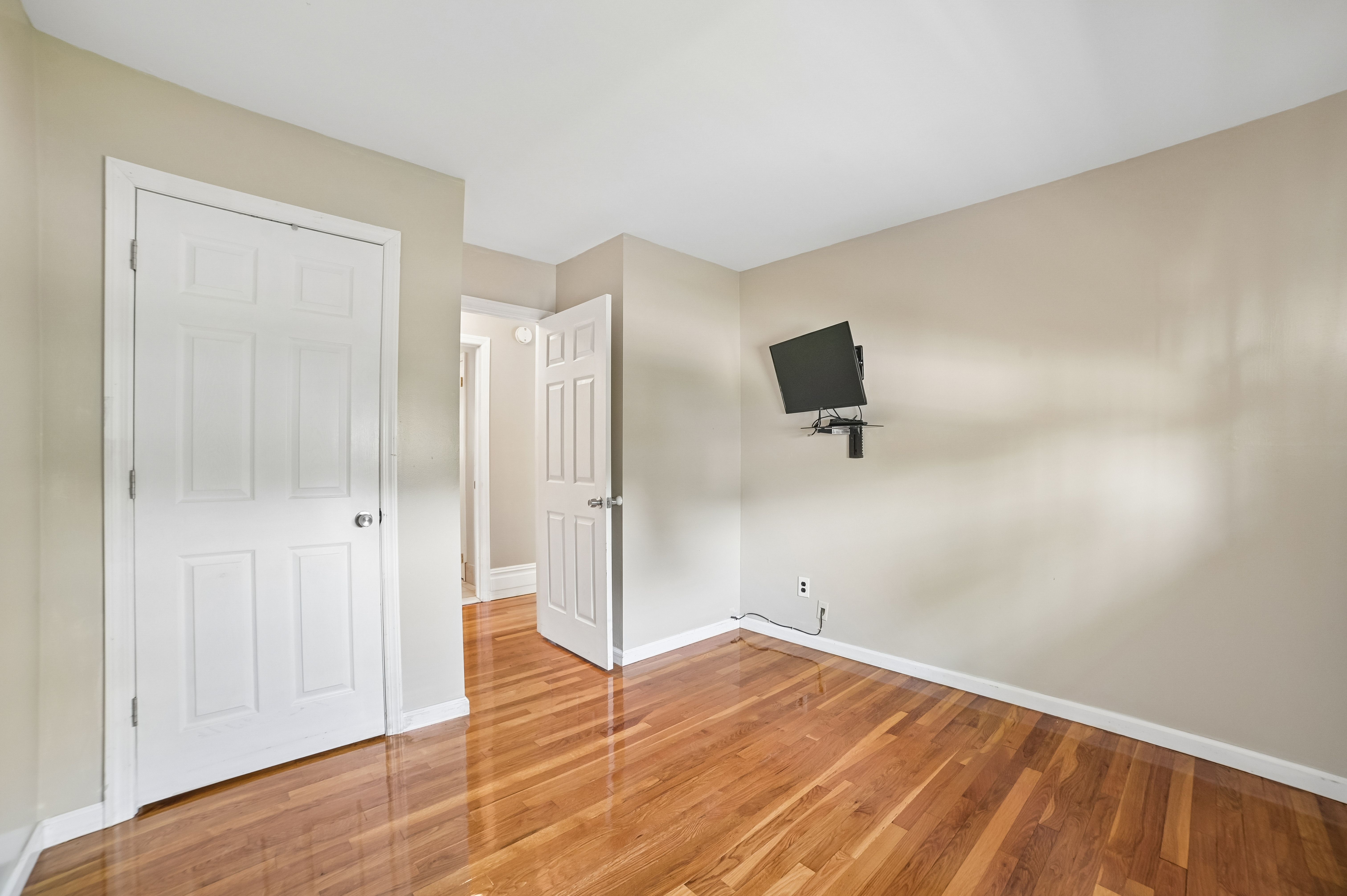  743 Wood Avenue, Edison, NJ 08820 - 物件實景