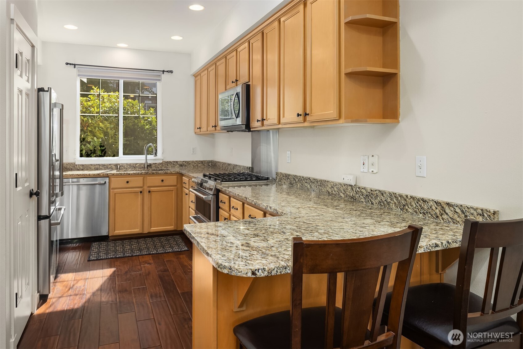 Woodinville, Washington, 98072, United States, 3 Bedrooms Bedrooms, ,3 BathroomsBathrooms,Residential,For Sale,1948007