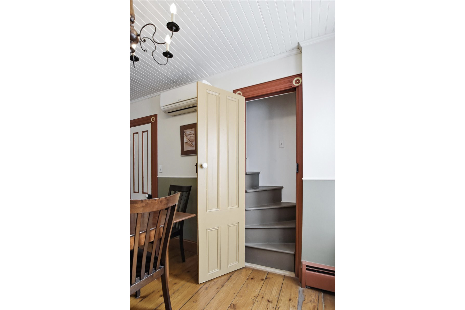  Classic Architectural Details in the Heart of Annandale - 物件實景