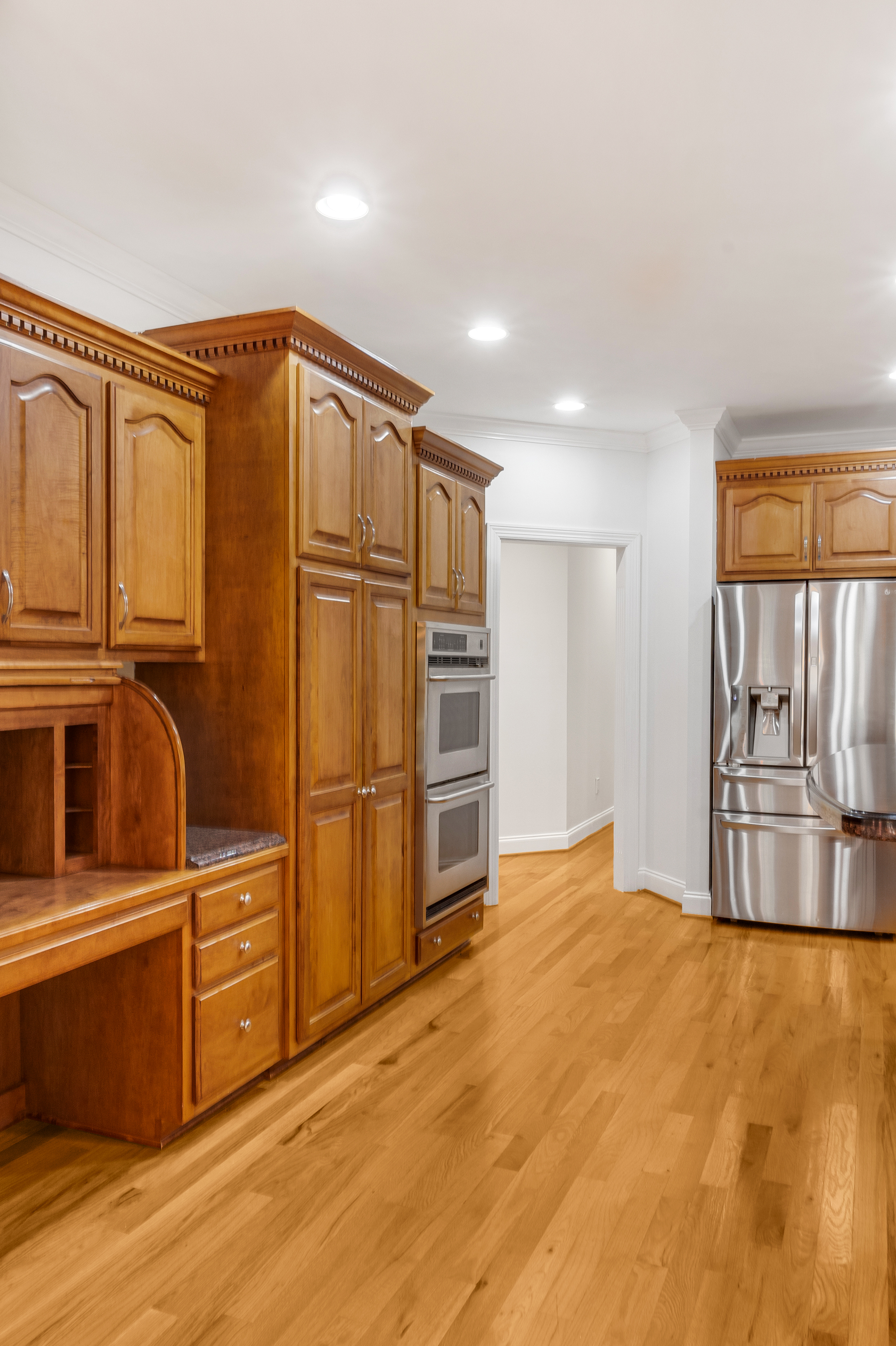 Tullahoma, Tennessee, 37388, United States, 6 Bedrooms Bedrooms, ,5 BathroomsBathrooms,Residential,For Sale,1851275