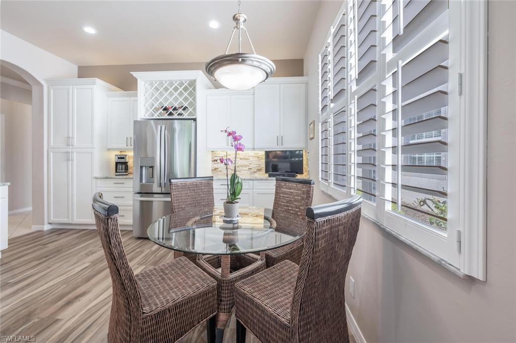 Naples, Florida, 34104, United States, 2 Bedrooms Bedrooms, ,2 BathroomsBathrooms,Residential,For Sale,1743040
