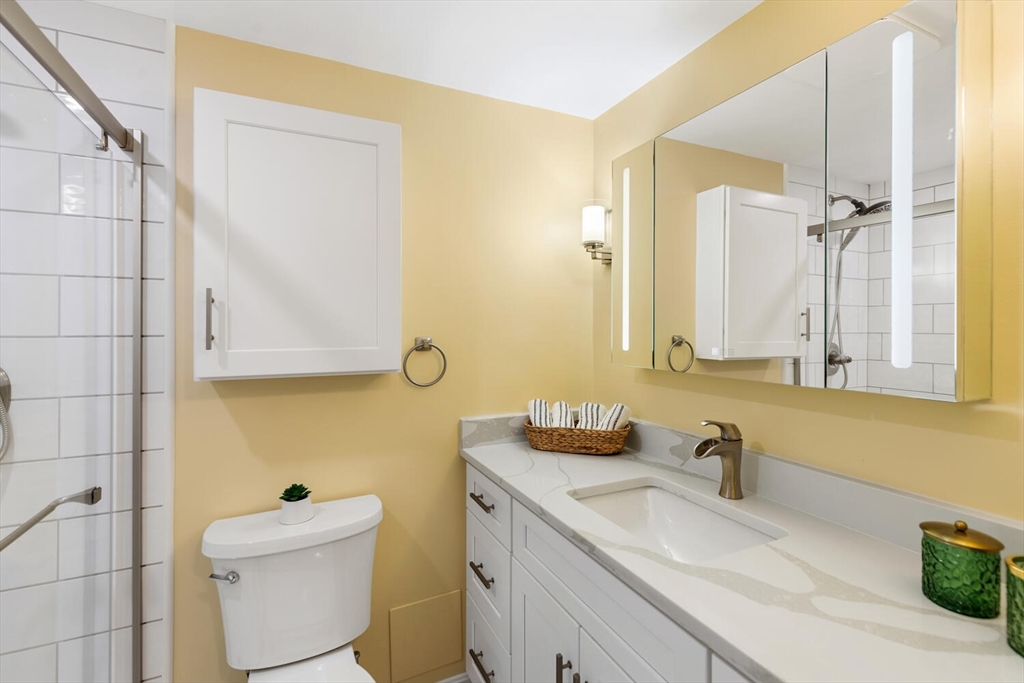 Peabody, Massachusetts, 01940, United States, 2 Bedrooms Bedrooms, ,3 BathroomsBathrooms,Residential,For Sale,1989957