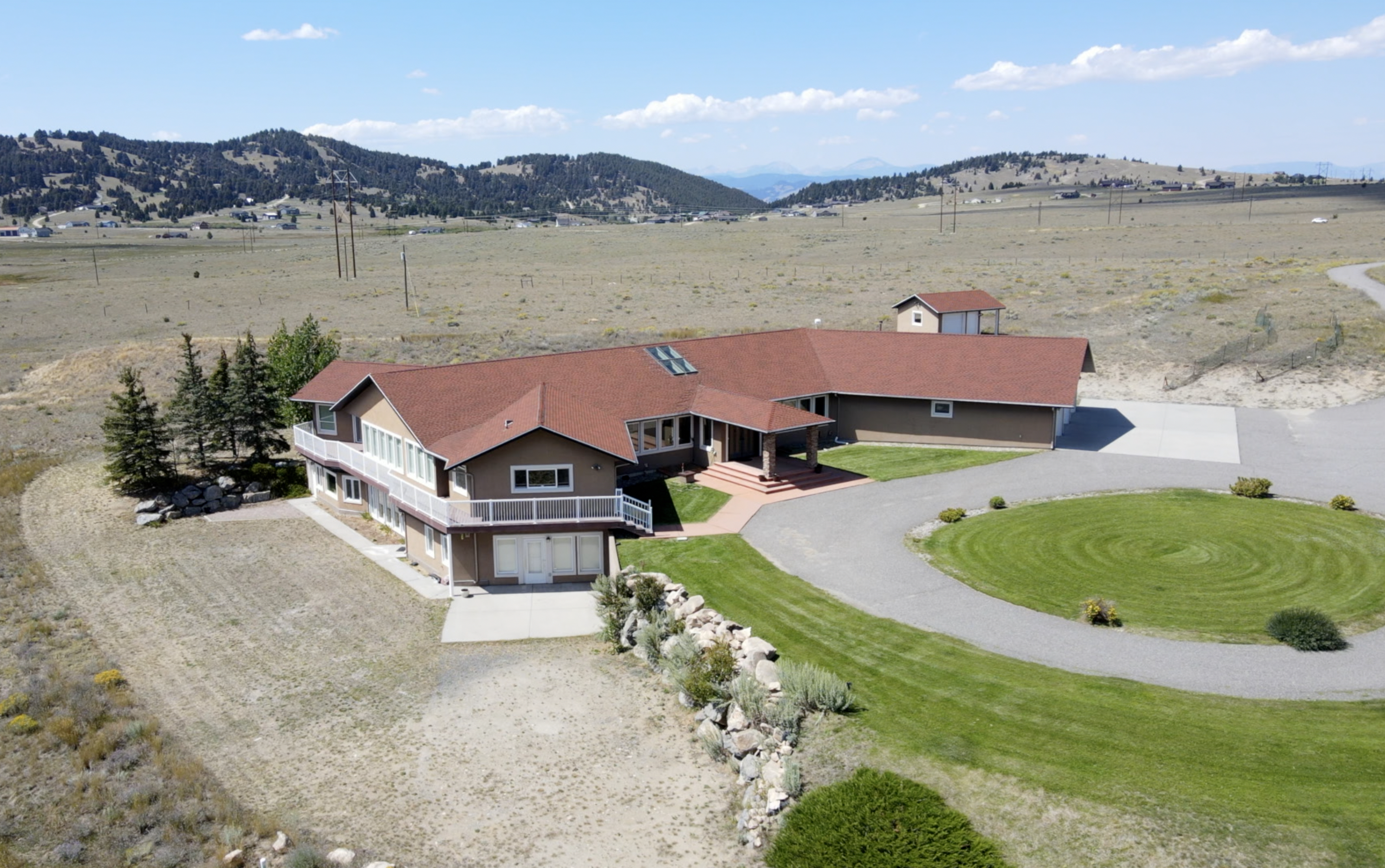 Butte, Montana, 59701, United States, 6 Bedrooms Bedrooms, ,6 BathroomsBathrooms,Residential,For Sale,1981460