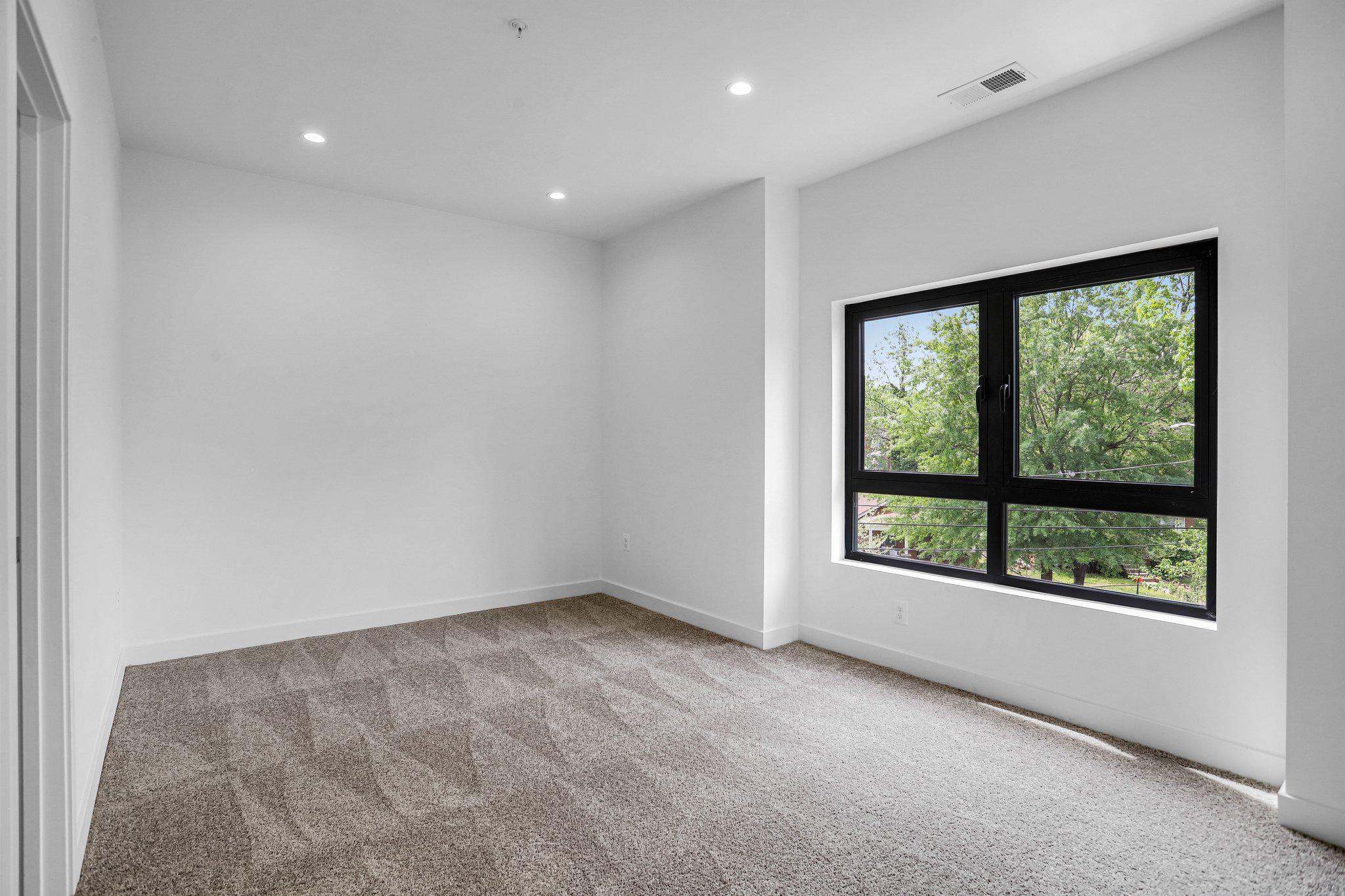  1202 Eastern Avenue NE, Washington, DC, 20019 - 物件實景