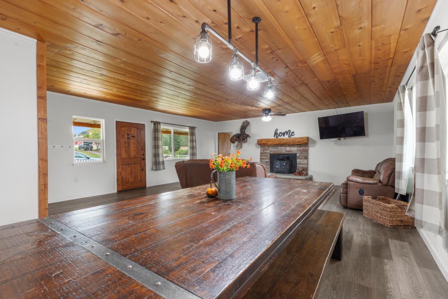 Lincoln, California, 95648, United States, 4 Bedrooms Bedrooms, ,2 BathroomsBathrooms,Residential,For Sale,1999522