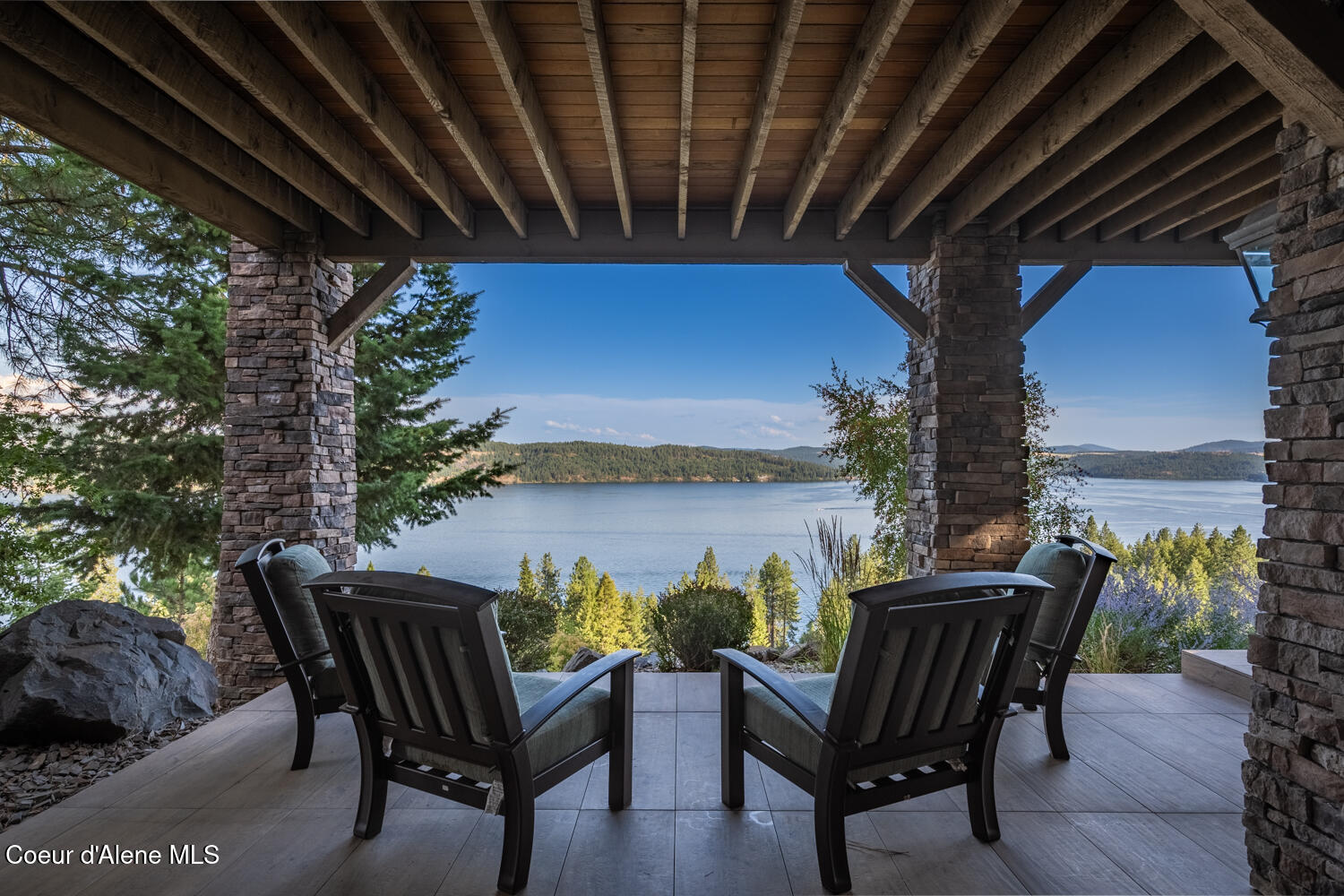 Coeur d'Alene, Idaho, 83814, United States, 4 Bedrooms Bedrooms, ,4 BathroomsBathrooms,Residential,For Sale,1909432