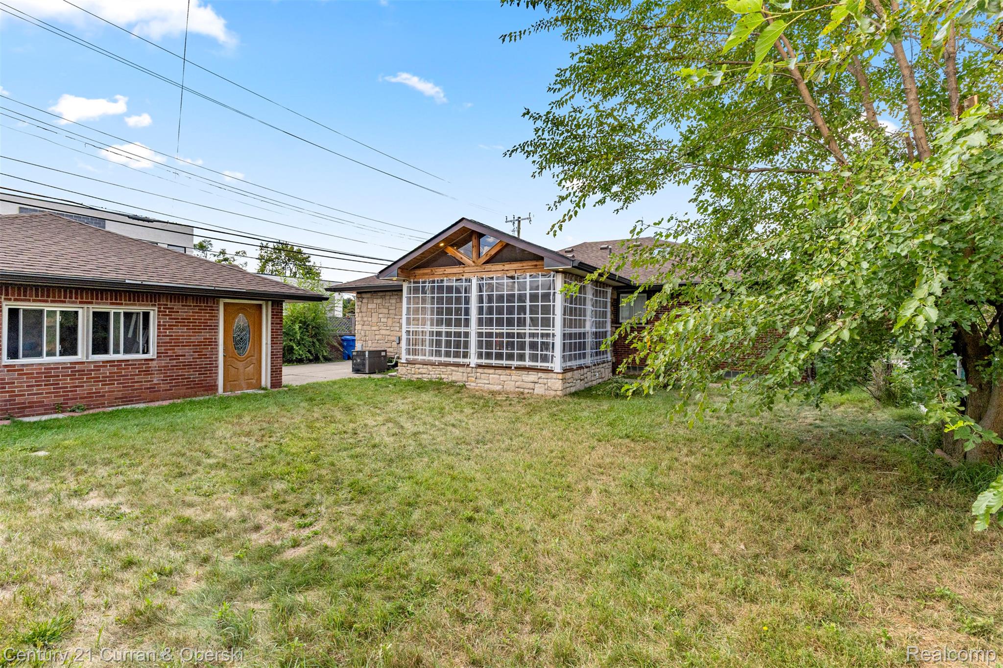 Dearborn Heights, Michigan, 48127, United States, 3 Bedrooms Bedrooms, ,3 BathroomsBathrooms,Residential,For Sale,1979966