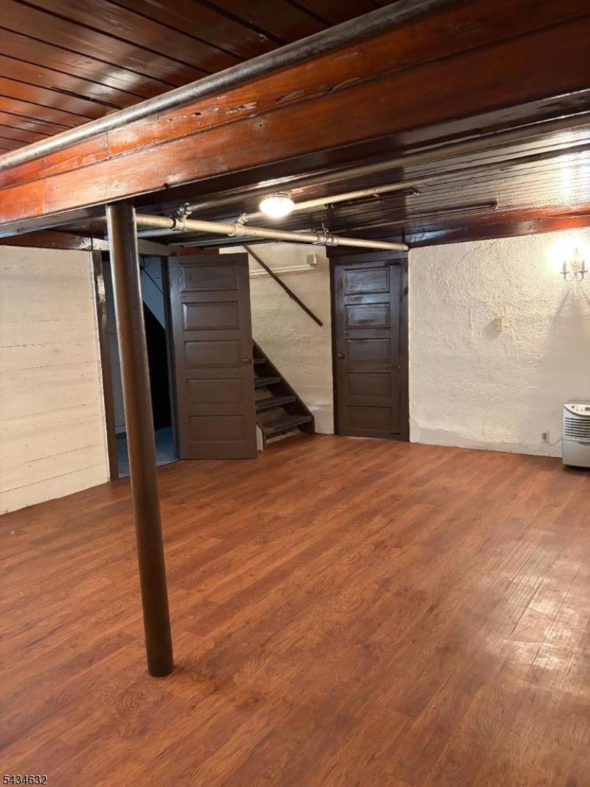 Bloomfield Twp., New Jersey, 07003, United States, 3 Bedrooms Bedrooms, ,1 BathroomBathrooms,Residential,For Sale,2048064