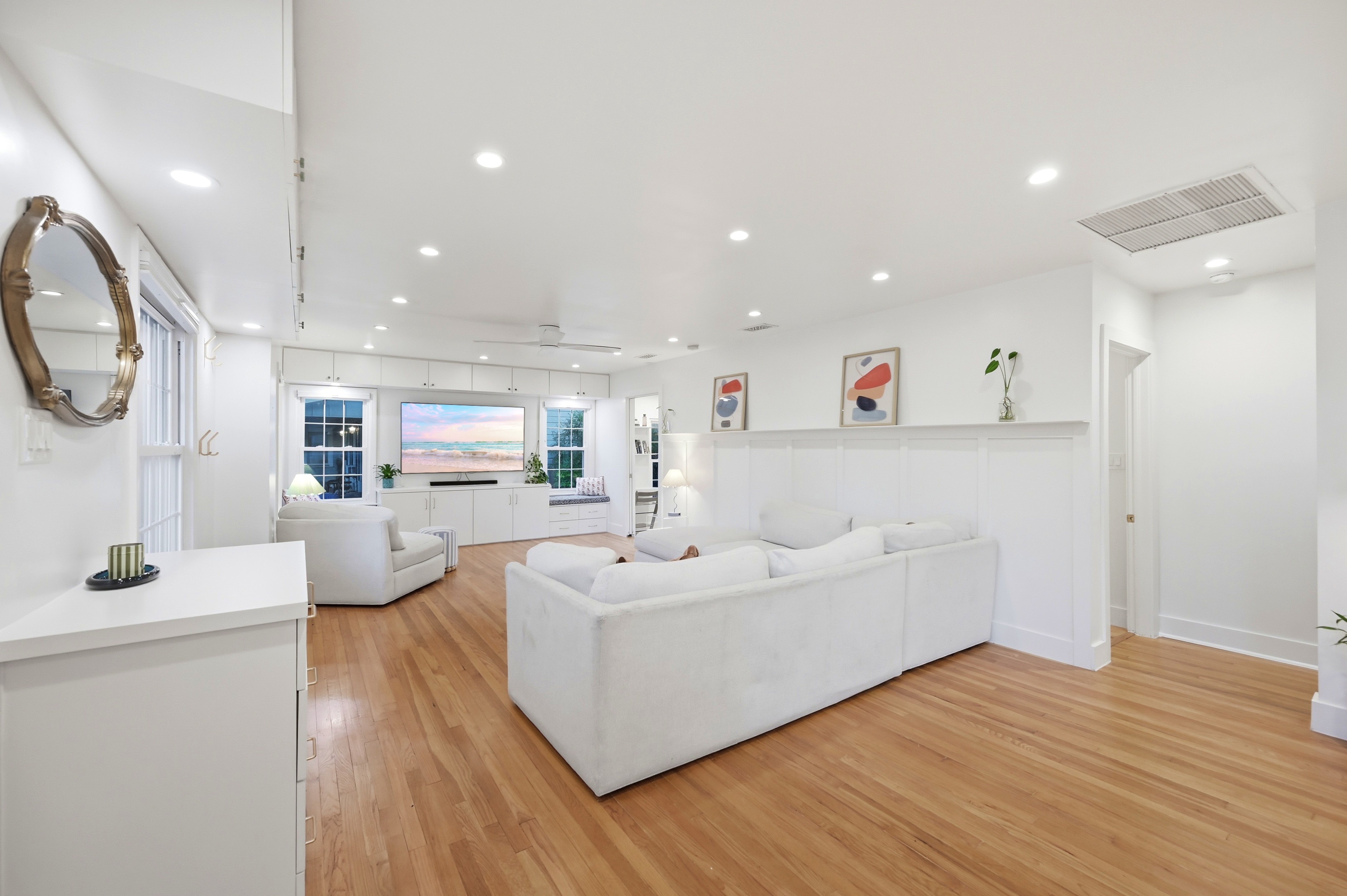  Updated Home, Exceptional Location - 物件實景