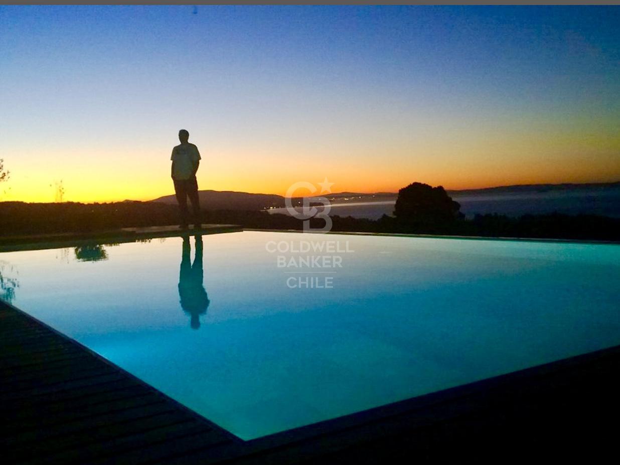 Pucón, Chile, 5 Bedrooms Bedrooms, ,5 BathroomsBathrooms,Residential,For Sale,1684687