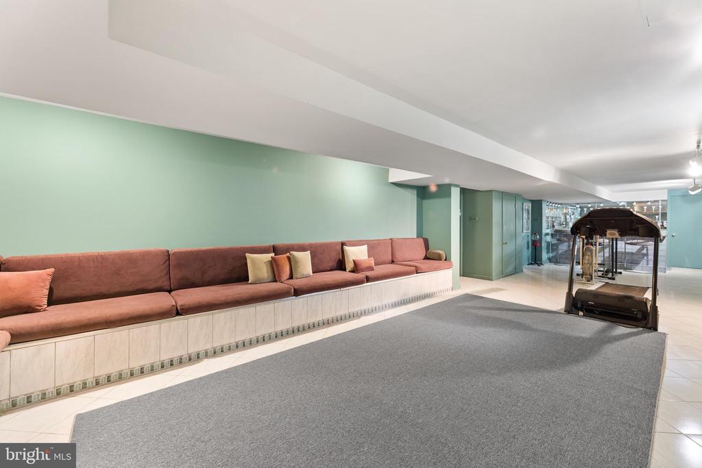 Hightstown, New Jersey, 08520, United States, 5 Bedrooms Bedrooms, ,4 BathroomsBathrooms,Residential,For Sale,1905744