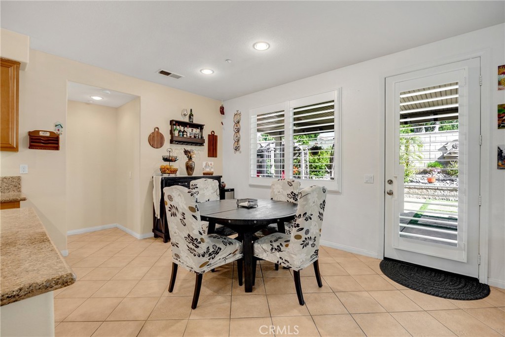 Highland, California, 92346, United States, 5 Bedrooms Bedrooms, ,4 BathroomsBathrooms,Residential,For Sale,1975200