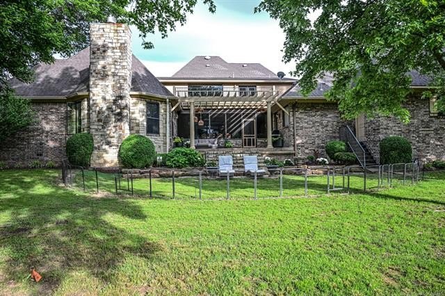 Tahlequah, Oklahoma, 74464, United States, 5 Bedrooms Bedrooms, ,5 BathroomsBathrooms,Residential,For Sale,1810638