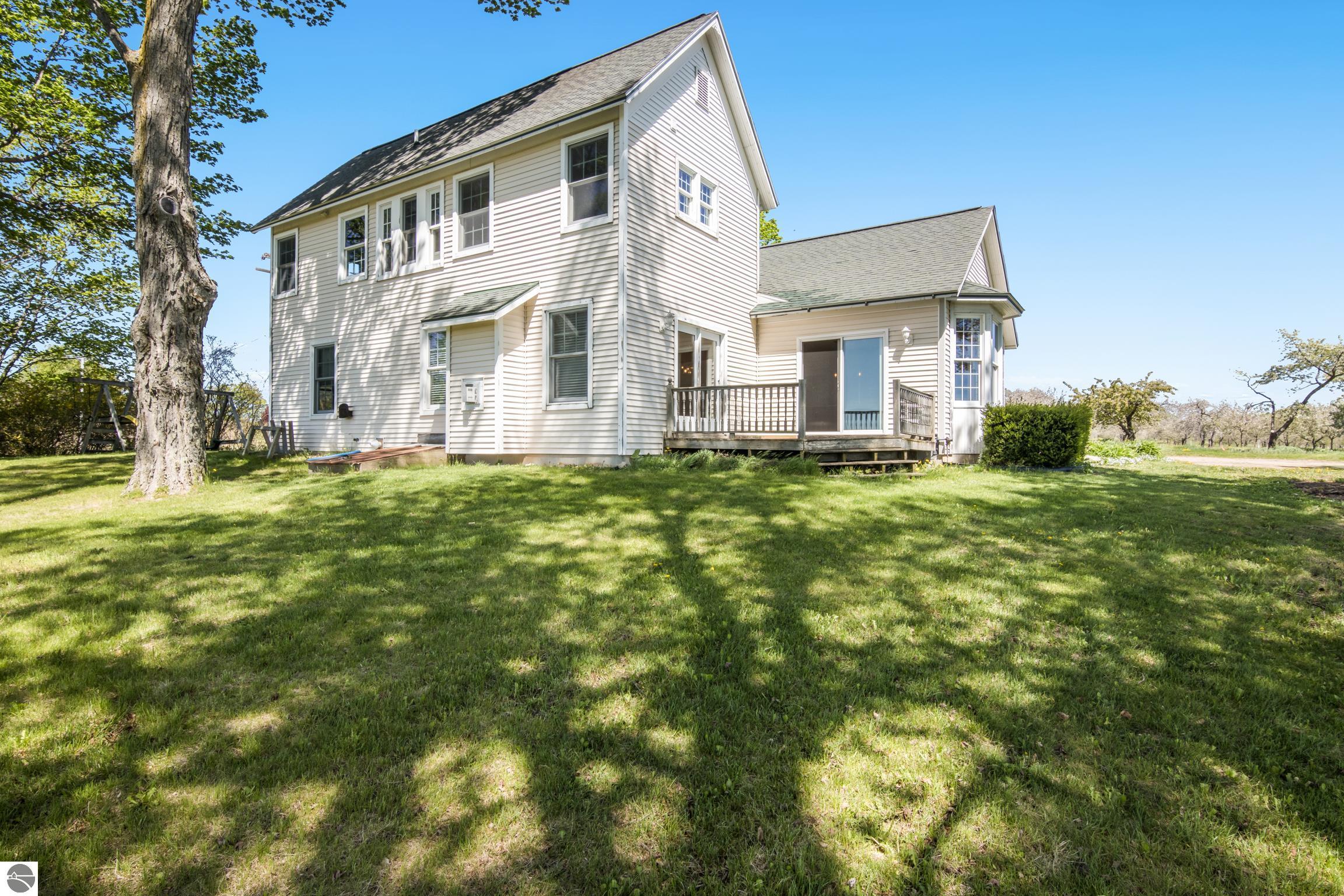 Traverse City, Michigan, 49686, United States, 4 Bedrooms Bedrooms, ,2 BathroomsBathrooms,Residential,For Sale,1914365