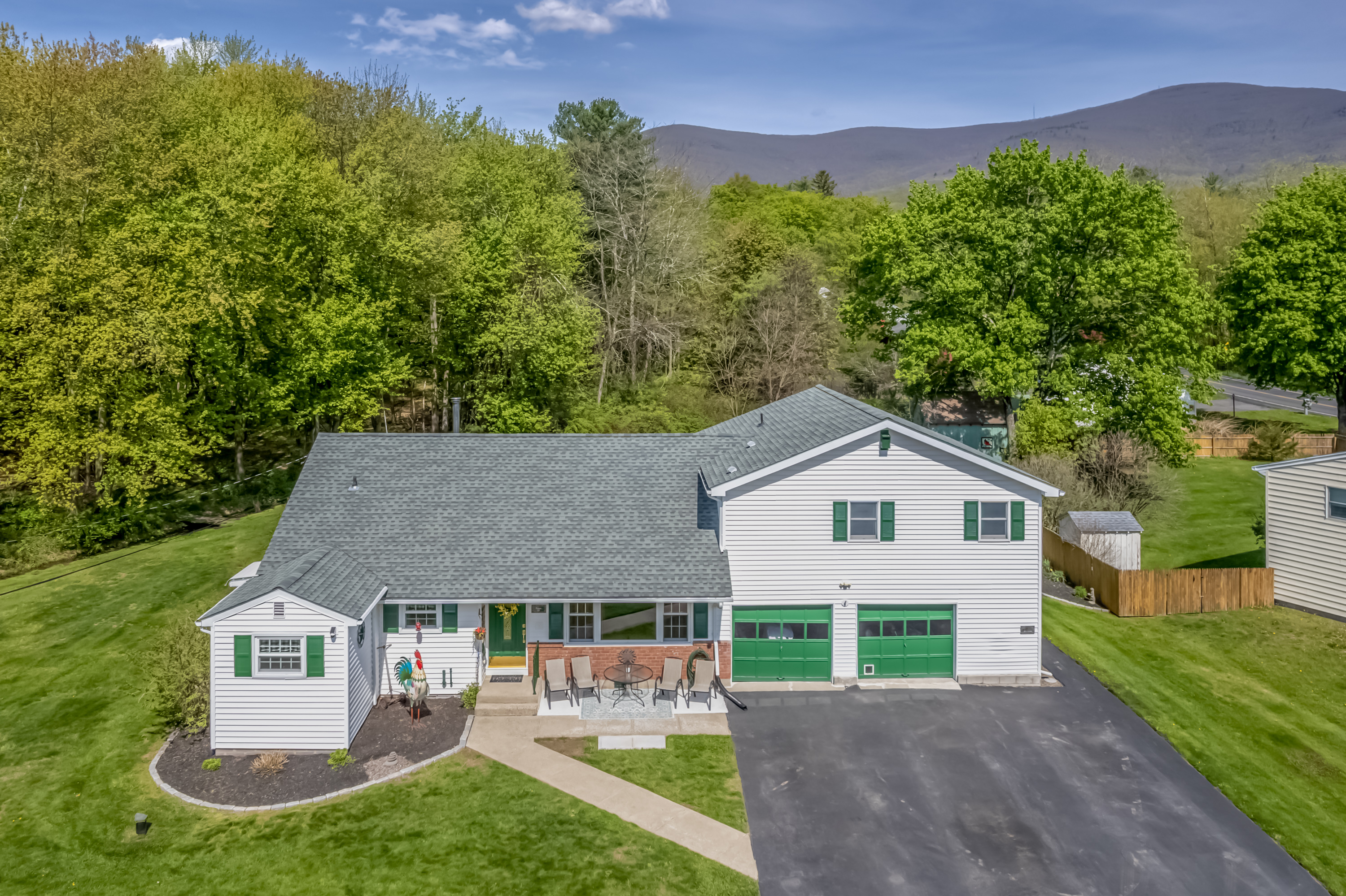  110 Cottontail Lane, Woodstock, NY 12498 - 物件實景