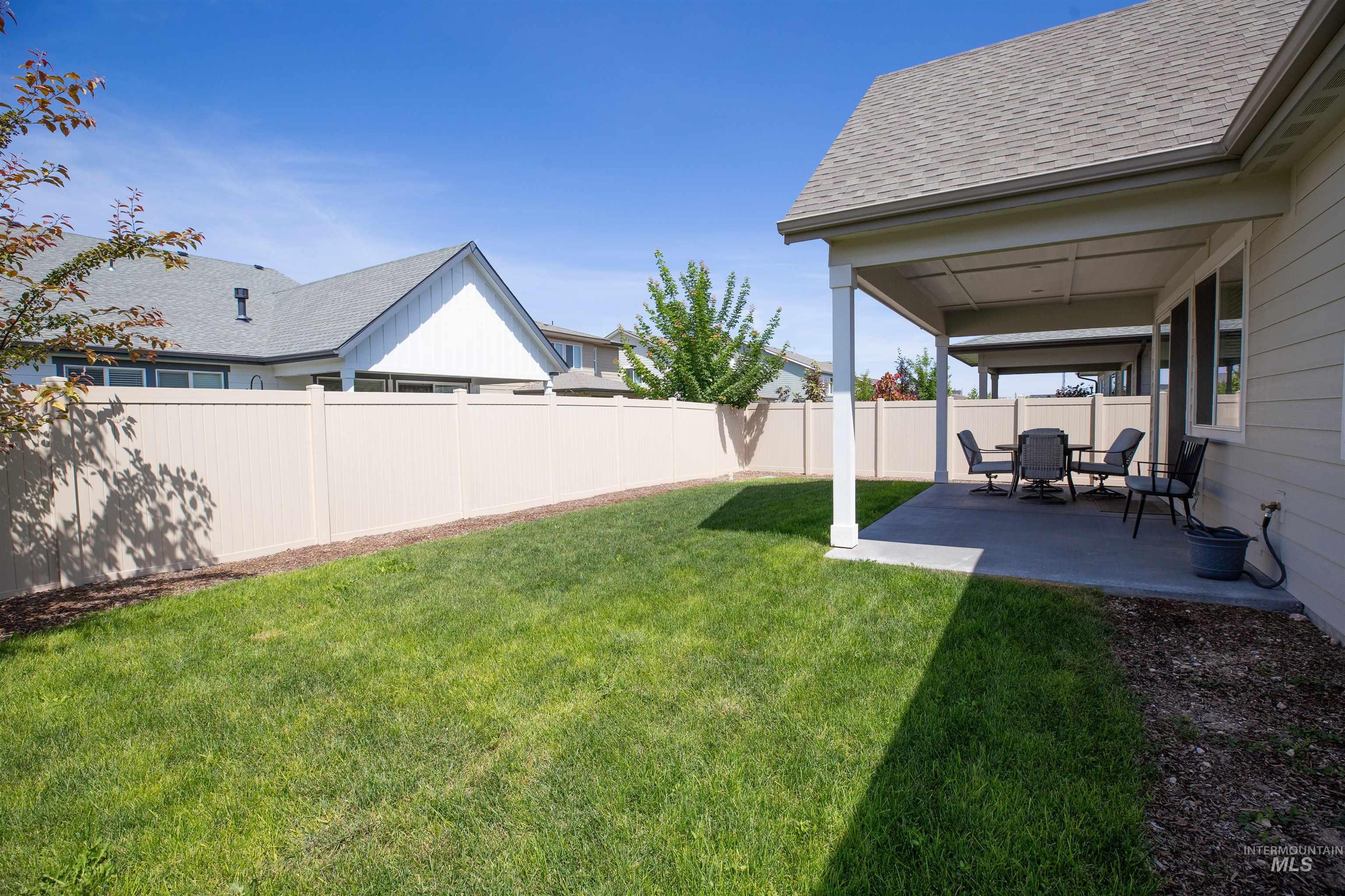 Meridian, Idaho, 83642, United States, 3 Bedrooms Bedrooms, ,Residential,For Sale,1896204