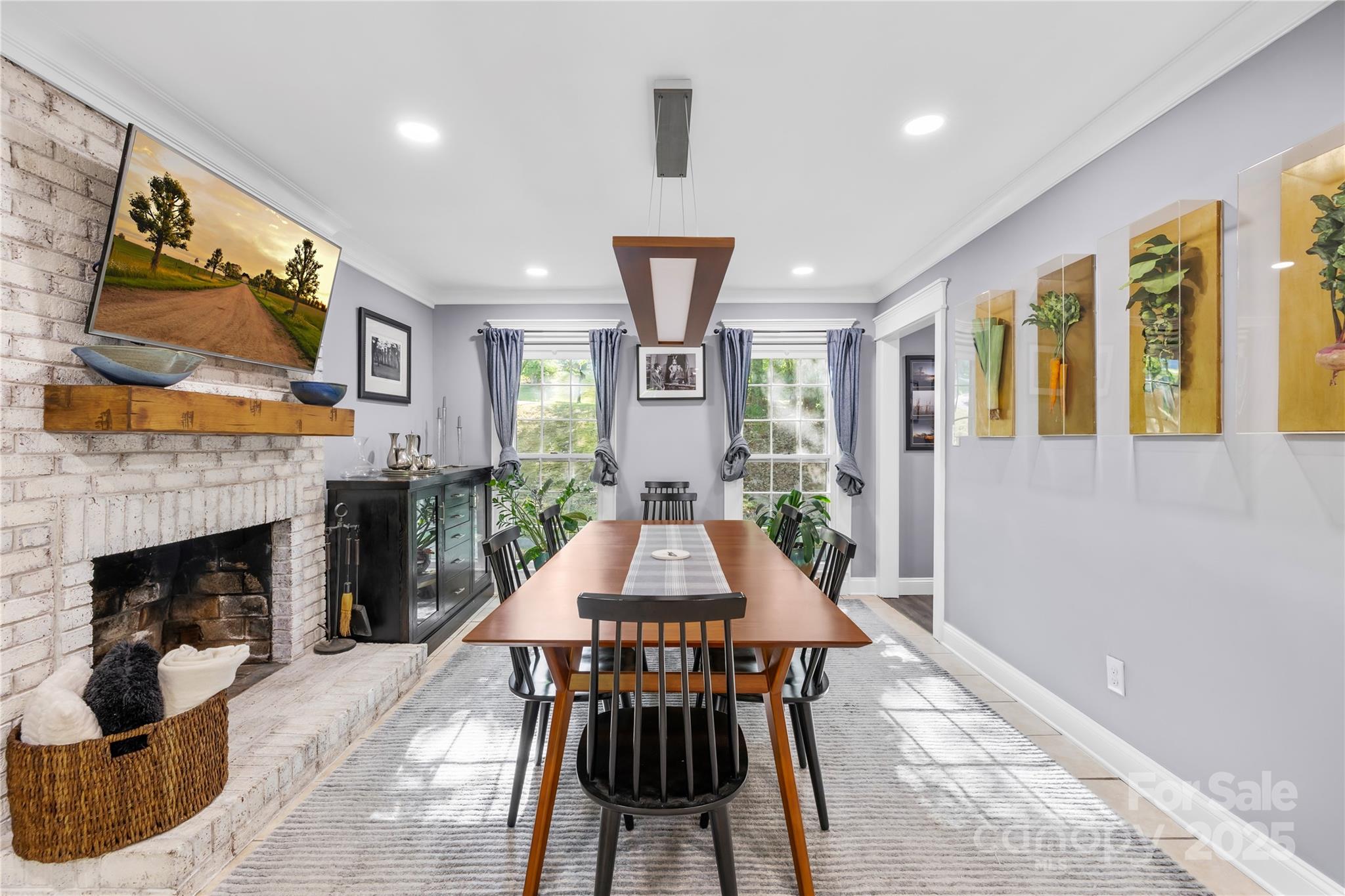 Matthews, North Carolina, 28105, United States, 3 Bedrooms Bedrooms, ,3 BathroomsBathrooms,Residential,For Sale,1948872