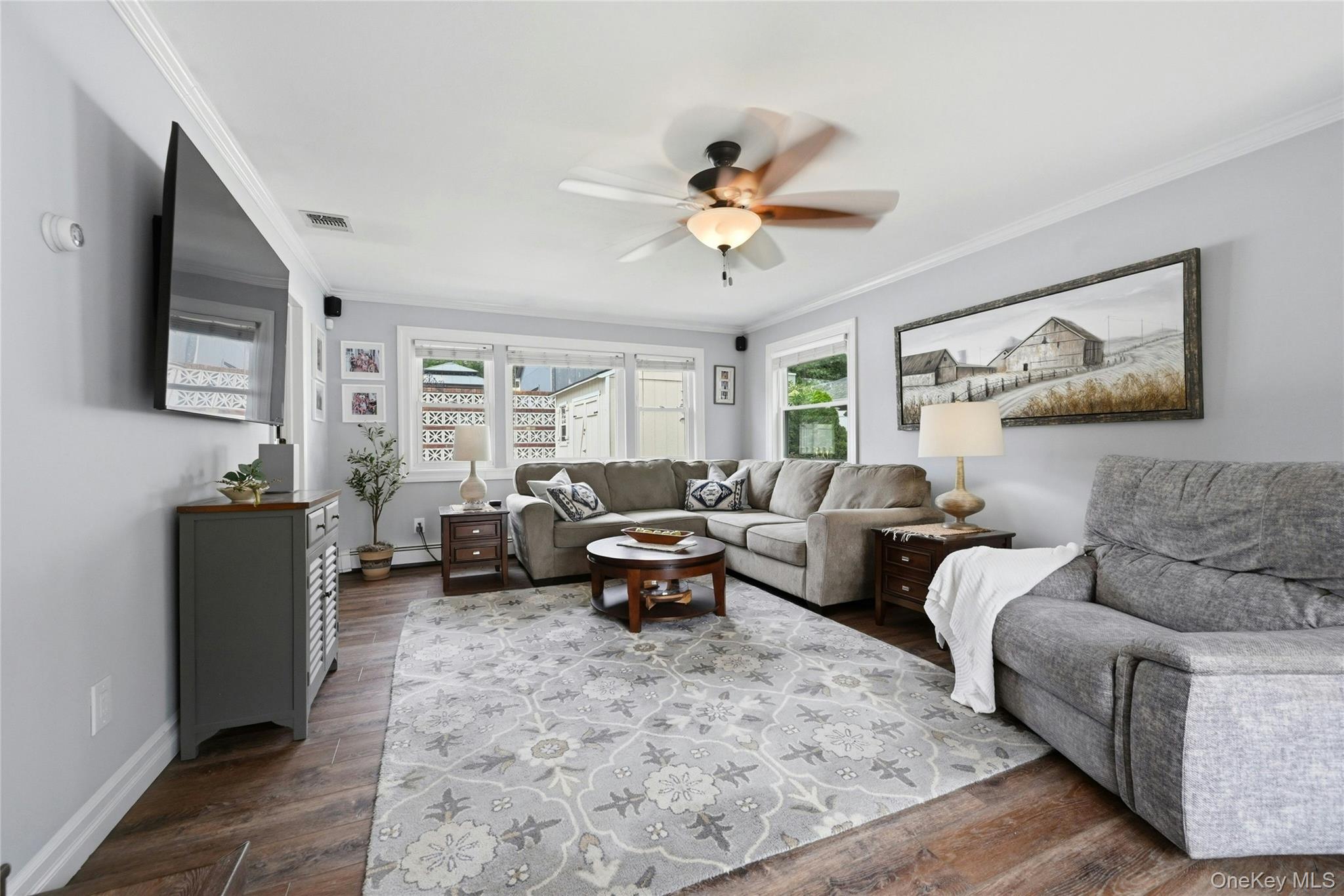  139 N Summit Avenue, Patchogue, NY, 11772 - 物件實景