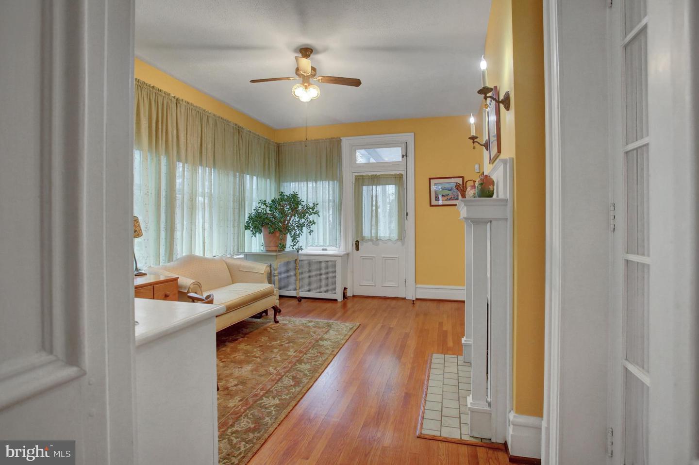 144 W Main Street, Waynesboro, Pennsylvania, 17268, United States, 7 Bedrooms Bedrooms, ,4 BathroomsBathrooms,Residential,For Sale,144 W Main Street,1662574