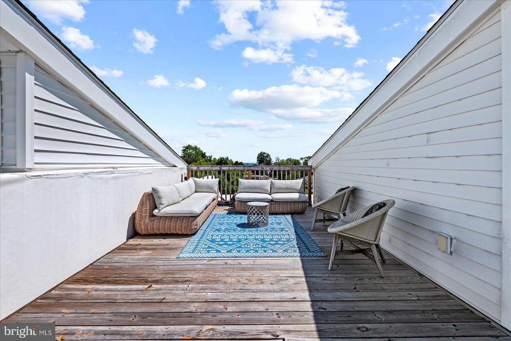 Colonial Beach, Virginia, 22443, United States, 4 Bedrooms Bedrooms, ,4 BathroomsBathrooms,Residential,For Sale,1898525