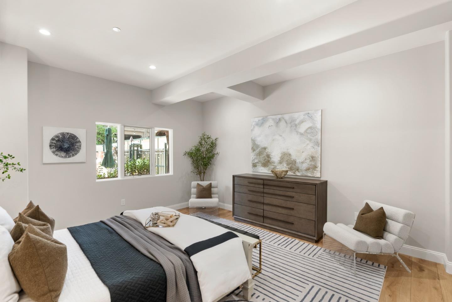 Palo Alto, California, 94306, United States, 2 Bedrooms Bedrooms, ,2 BathroomsBathrooms,Residential,For Sale,1992117