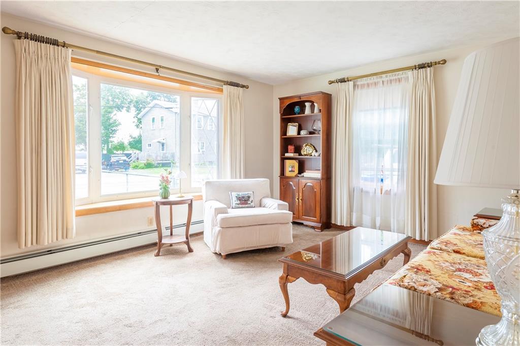 West Warwick, Rhode Island, 02893, United States, 6 Bedrooms Bedrooms, ,2 BathroomsBathrooms,Residential,For Sale,1973795