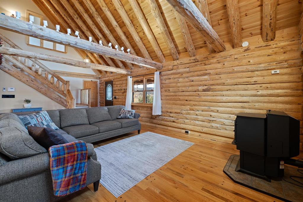 Hot Springs, South Dakota, 57747, United States, 3 Bedrooms Bedrooms, ,2 BathroomsBathrooms,Residential,For Sale,1984006