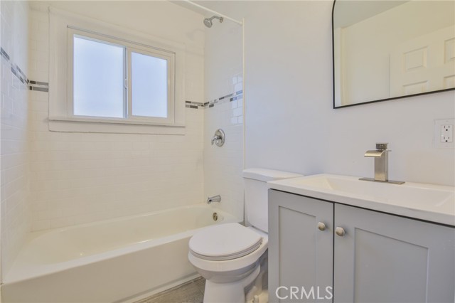 Los Angeles, California, 90003, United States, 2 Bedrooms Bedrooms, ,2 BathroomsBathrooms,Residential,For Sale,2009302