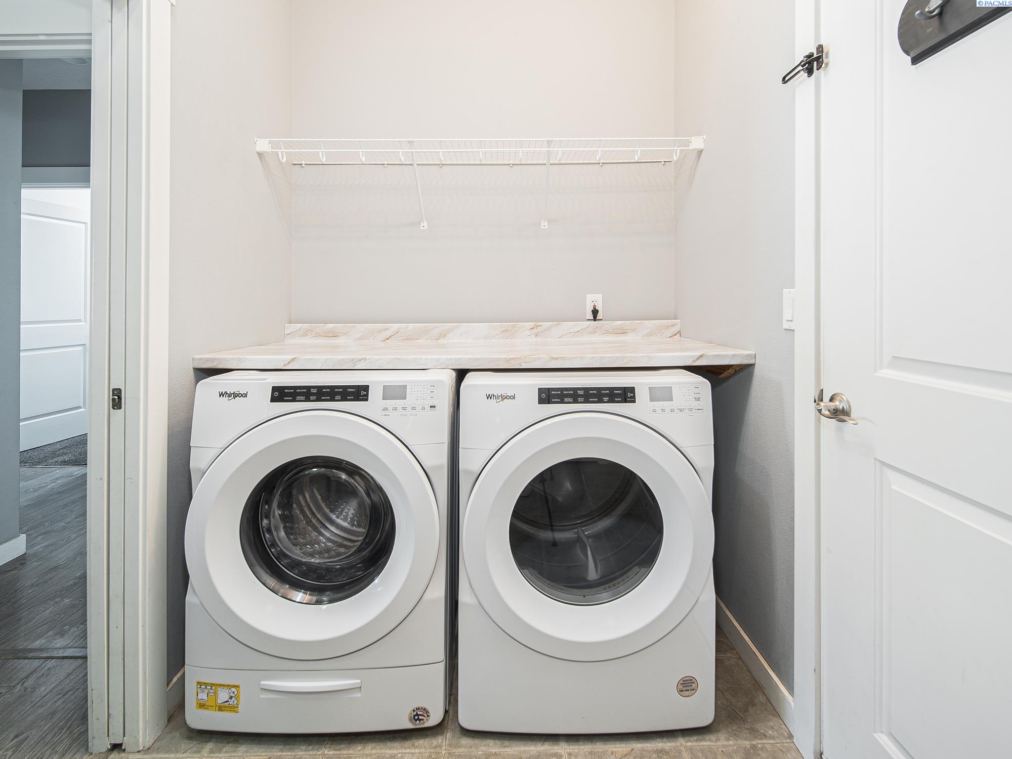 Pasco, Washington, 99301, United States, 4 Bedrooms Bedrooms, ,3 BathroomsBathrooms,Residential,For Sale,1933417