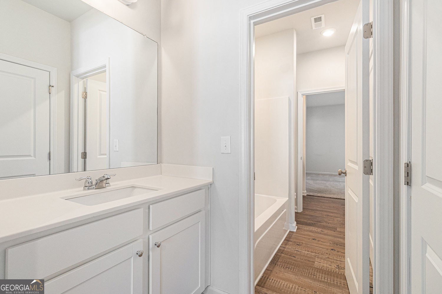 Dacula, Georgia, 30019, United States, 5 Bedrooms Bedrooms, ,4 BathroomsBathrooms,Residential,For Sale,1987186