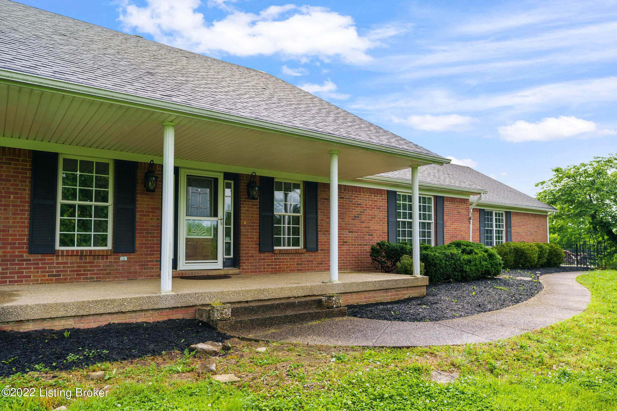 Pendleton, Kentucky, 40055, United States, 3 Bedrooms Bedrooms, ,2 BathroomsBathrooms,Residential,For Sale,1877377