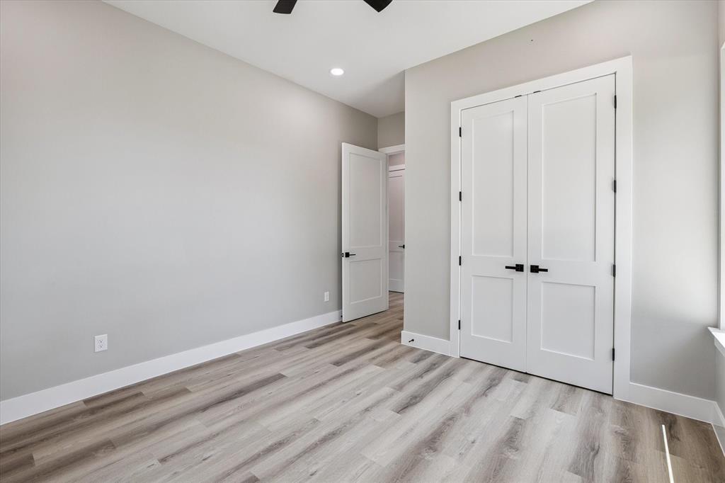 Arlington, Texas, 76012, United States, 4 Bedrooms Bedrooms, ,3 BathroomsBathrooms,Residential,For Sale,1976535