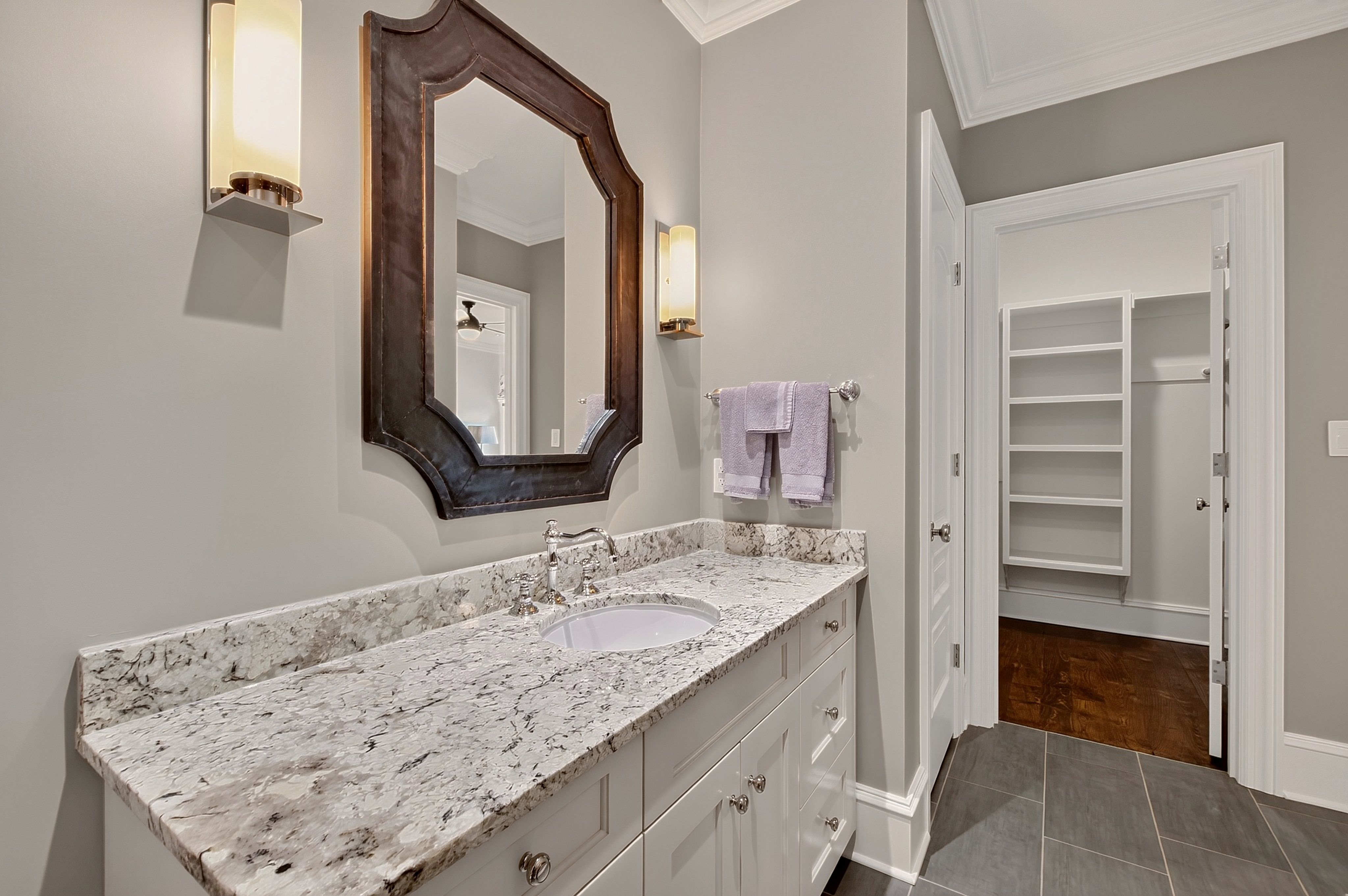  1412 Hedgelawn Way, Raleigh, NC 27615 - 物件實景