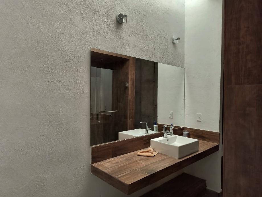 Parras, Coahuila de Zaragoza, 27987, Mexico, 3 Bedrooms Bedrooms, ,4 BathroomsBathrooms,Residential,For Sale,1694897