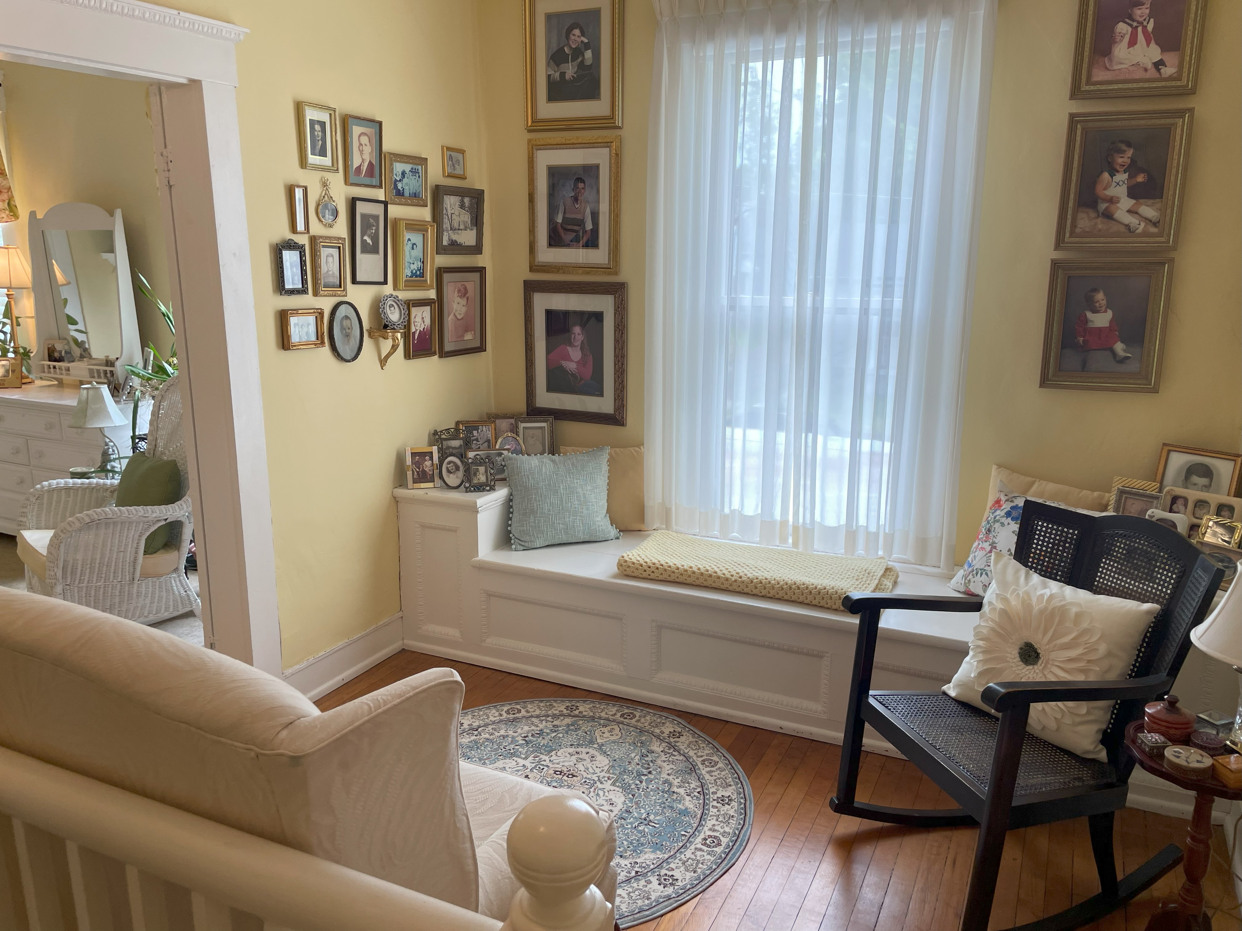 Frankfort, Kentucky, 40601, United States, 5 Bedrooms Bedrooms, ,3 BathroomsBathrooms,Residential,For Sale,1921363