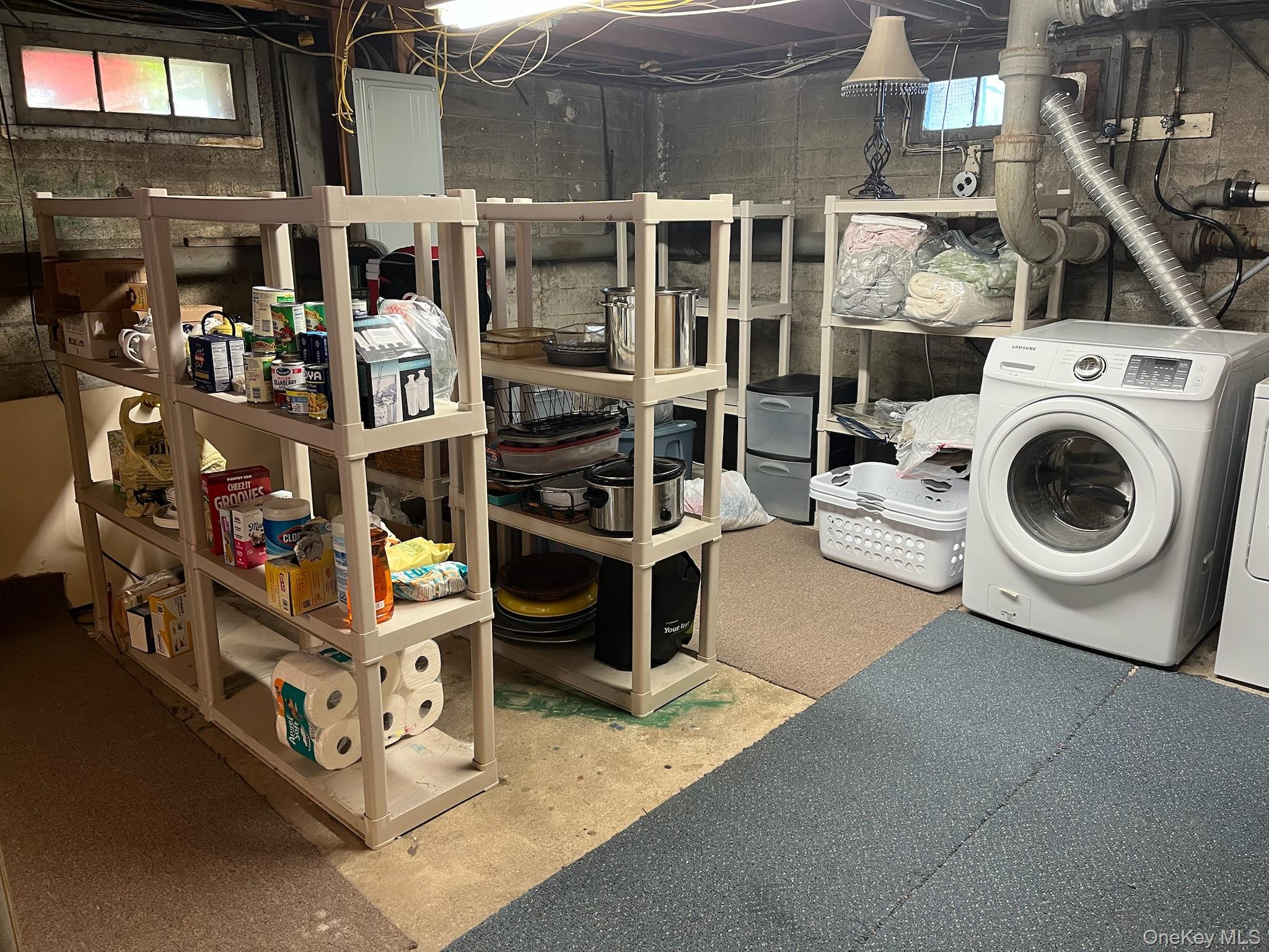 Seaford, New York, 11783, United States, 3 Bedrooms Bedrooms, ,2 BathroomsBathrooms,Residential,For Sale,2014002