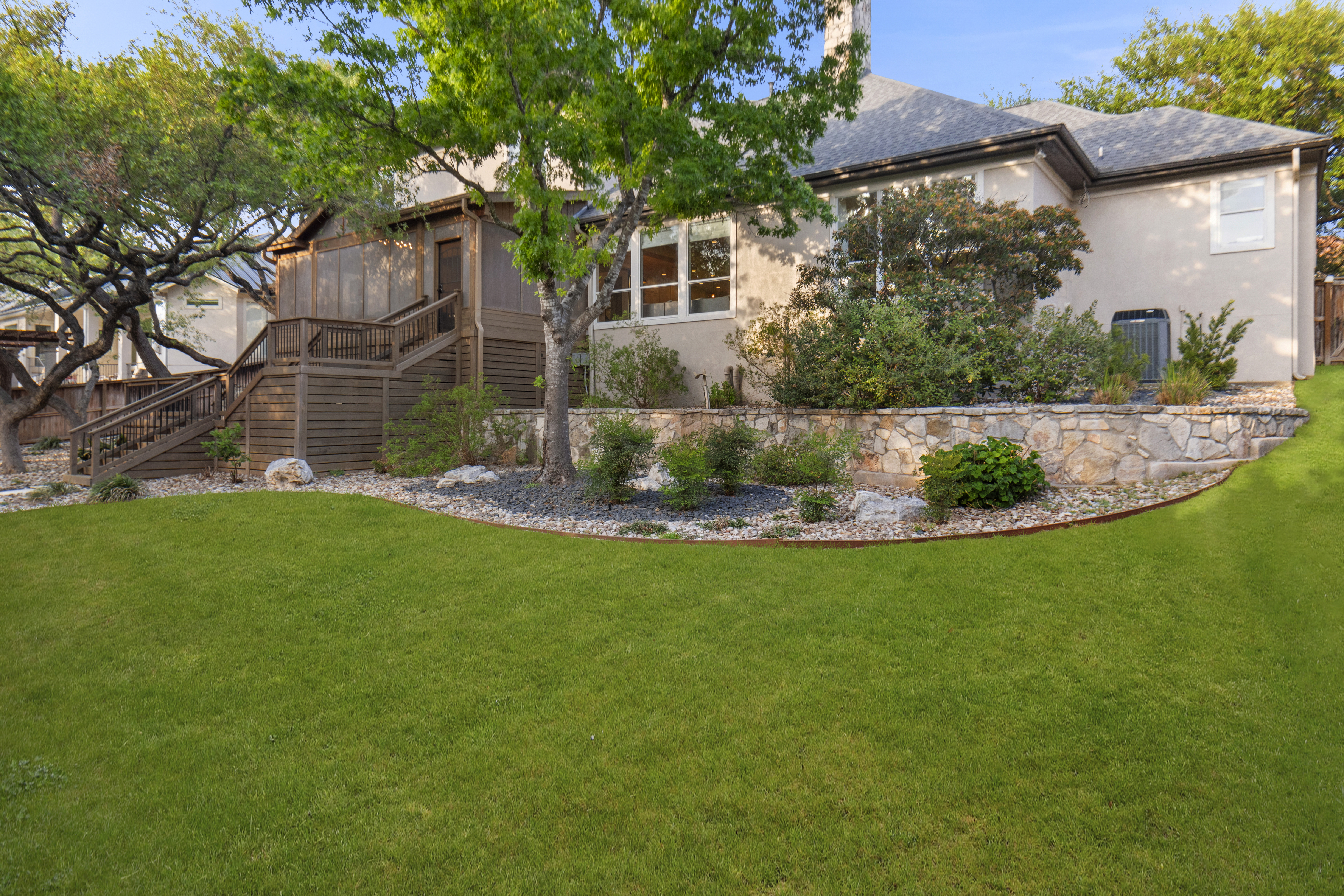  A Rare Vineyard Find: Greenbelt, Fully Renovated with Elevated Outdoor Living - 物件實景