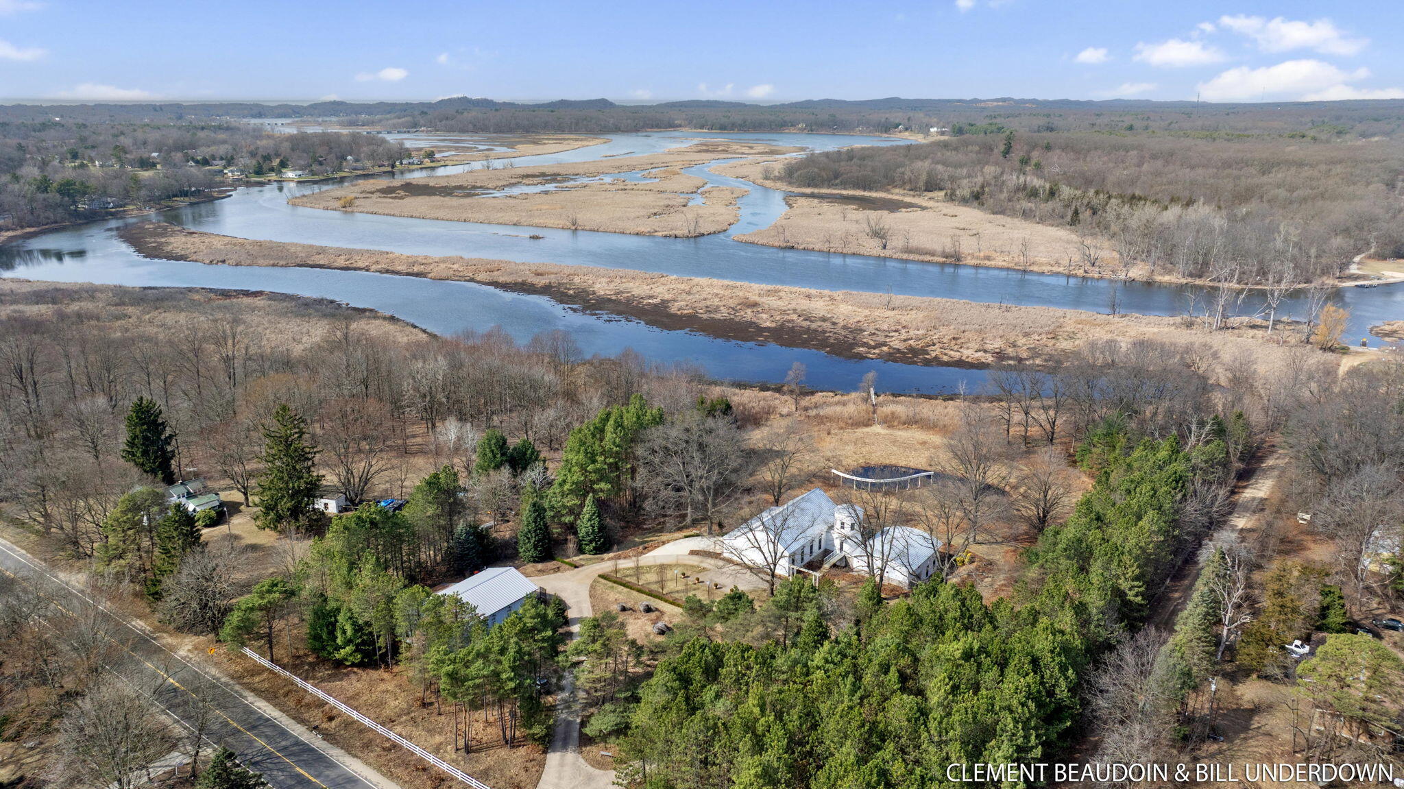Fennville, Michigan, 49408, United States, 5 Bedrooms Bedrooms, ,7 BathroomsBathrooms,Residential,For Sale,1973707